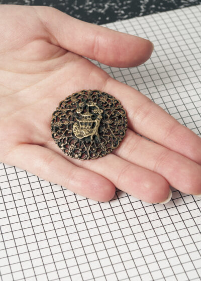 60s vintage chinese fountain brooch