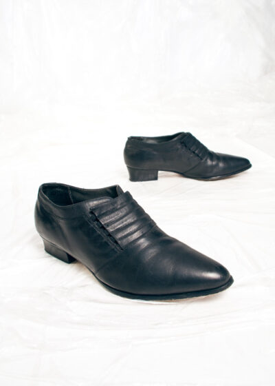 Vintage 80s Pointed Shoes in Black Leather