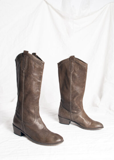 Vintage Y2K Leather Cowboy Boots in Brown
