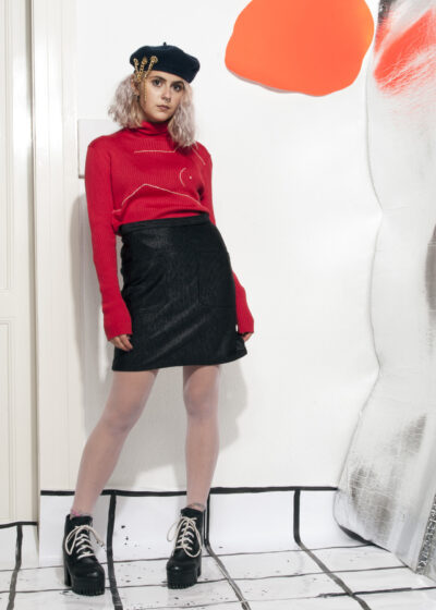 Vintage skirt 80s high-waisted shiny black ribbed mini skirt