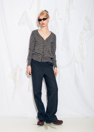 Vintage Y2K Leopard Knit Cardigan in Grey