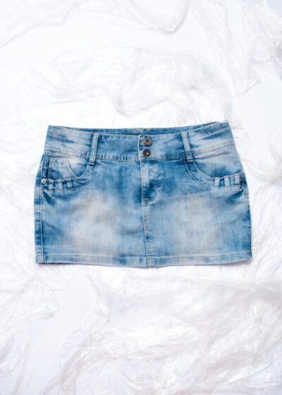 Vintage Y2K Low Rise Micro Skirt in Tie Dye Blue Jeans
