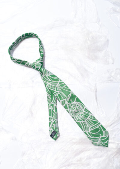 Vintage Y2K Olymp Pure Silk Tie in Green and White