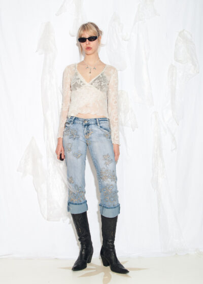 Vintage Y2K Flower Embroidery Capri Jeans in Blue