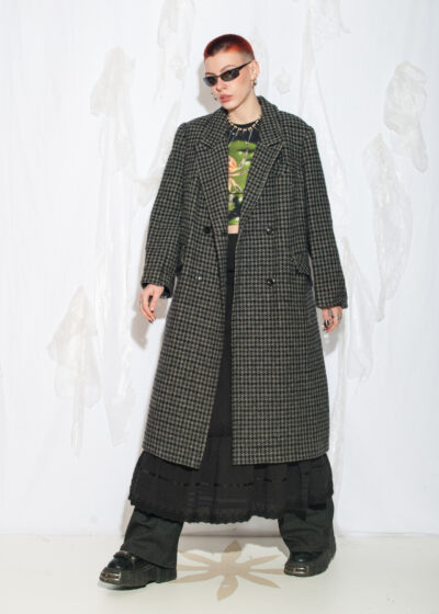 Vintage 70s Wool Winter Coat in Black Grey Houndstooth