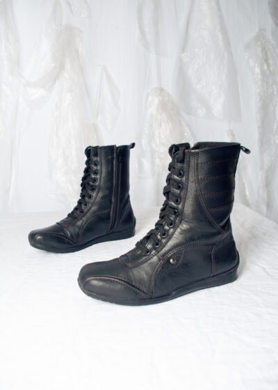 Vintage Y2K Leather Wrestling Boots in Black