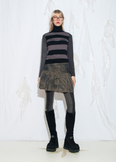 Vintage Y2K Striped Turtleneck Top in Black